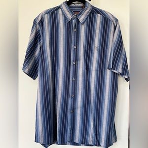 Basic Options Mens Short Sleeve Button Shirt | L